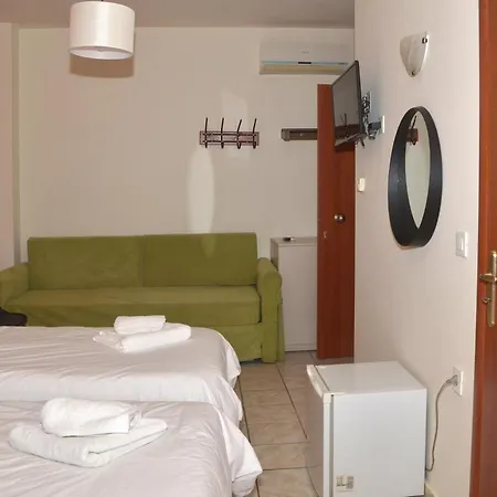 Centroom Hotel *